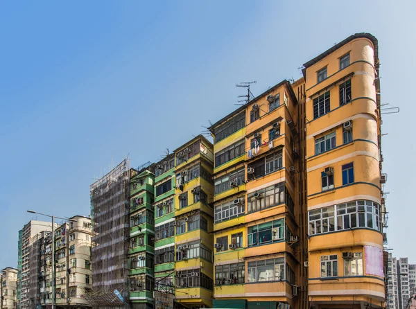 Descoberta Hong Kong - habitação lotada e antiga — Fotografia de Stock