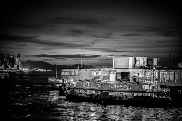 Cidade de Hong Kong e Edifícios Preto e Branco — Fotografia de Stock