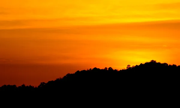 Crepúsculo en la ladera — Foto de Stock