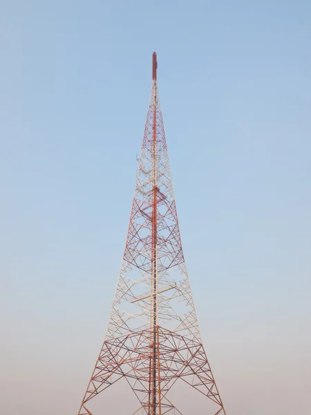 Telecommunication antenna — Stock Photo, Image