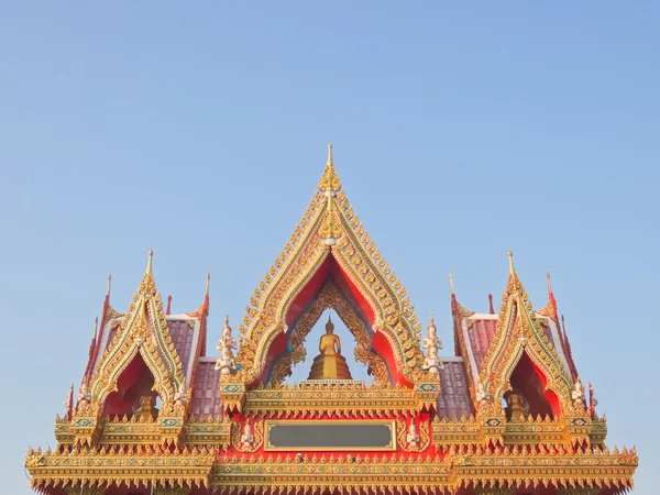 Boeddhistische tempel poort gables — Stockfoto