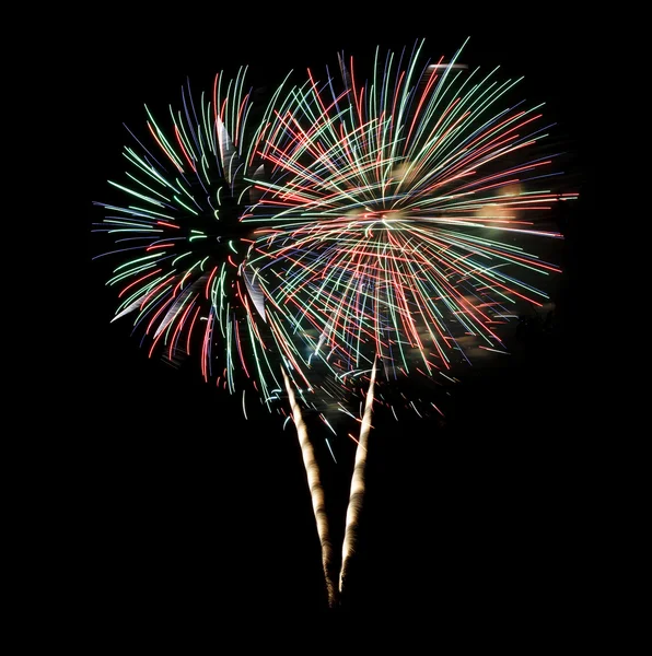 Coloridos fuegos artificiales con cielo nocturno —  Fotos de Stock