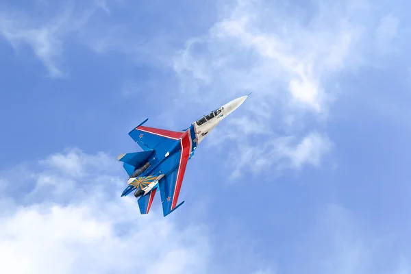 Russian aerobatic team "Russian Knights" performs at airshow 21 March 2015, Rostov-on-Don — Stock Photo, Image