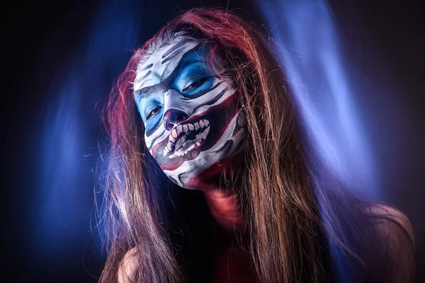 ファンタジーの hallowen を占めています。妖精顔アートのショットを閉じる — ストック写真