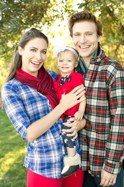 Família jovem — Fotografia de Stock