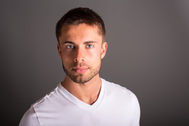 Çekici Adam