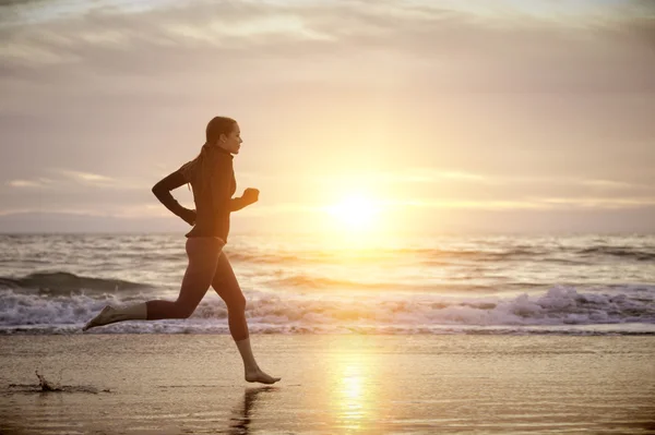 Mujer corriendo — Foto de Stock