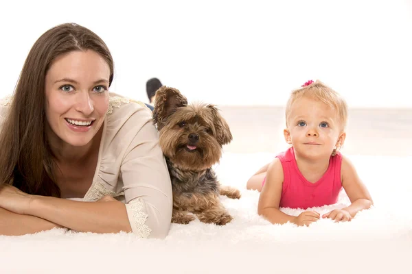 Mother daughter and dog — Stock Photo, Image