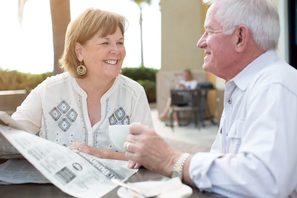 Mature couple at home — Stock Photo, Image