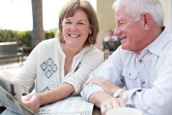 Mature couple at cafe together — Stock Photo, Image