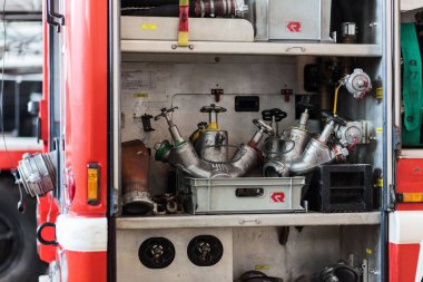 Moskova İtfaiyesi 'nde itfaiye aracı. Su, acil durum, hortum, tugay, alarm.