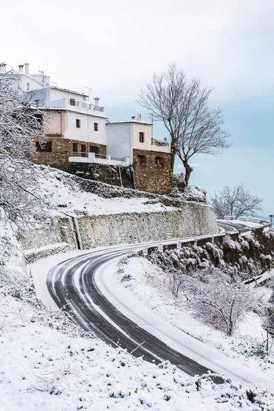 Alpujarras Strada All Ingresso Pampaneira Con Case Alberi Tutto Bianco — Foto Stock