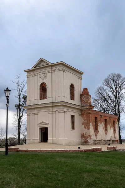 Piaski Polonya Daki Kalvinist Kilisenin Kalıntıları Kilise 1783 1785 Yılları Telifsiz Stok Imajlar