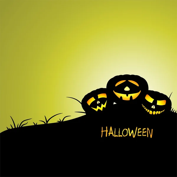 Halloween groet met drie verhelderend pumpkins op een heuvel met gras met de inscriptie Halloween met groene achtergrond — Stockvector