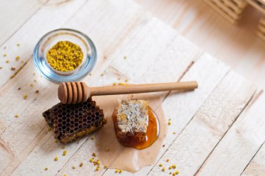 taze bal ve arı polen