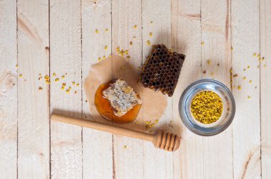 taze bal ve arı polen