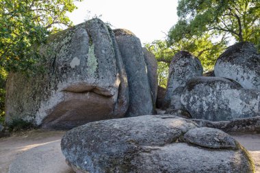Bulgaristan 'daki tarih öncesi kaya tapınağı Beglik tash Demir Çağı' nda Trakyalı kabileler tarafından kullanıldı