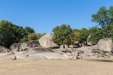 Bulgaristan 'daki tarih öncesi kaya tapınağı Beglik tash Demir Çağı' nda Trakyalı kabileler tarafından kullanıldı