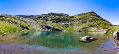 Bulgaristan 'ın Rila Dağı ulusal parkındaki Urdini gölleri