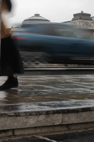 Gente Caminando Entorno Urbano — Foto de Stock