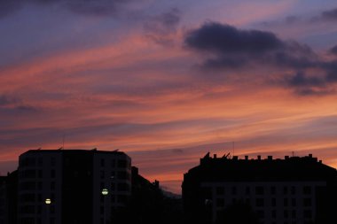 Şehir parkında gün batımı
