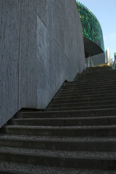 城市环境中的楼梯 — 图库照片