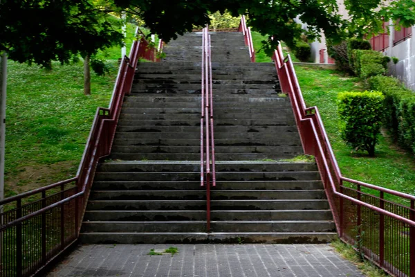 Şehir Ortamında Merdivenler — Stok fotoğraf