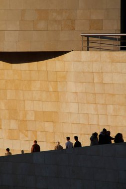 İspanya 'nın Bilbao şehrindeki insanlar