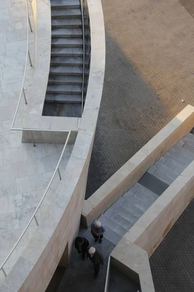 People Walking Downtown Bilbao — Stock Photo, Image