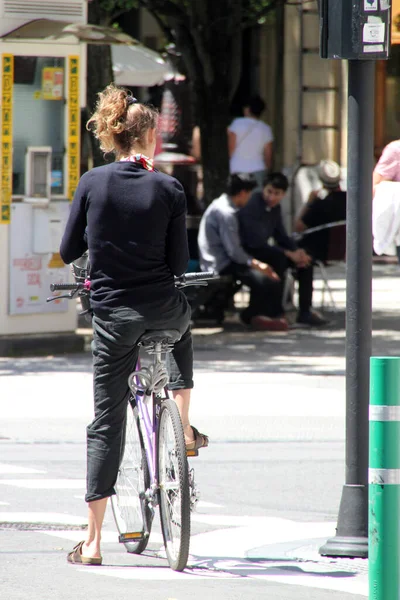 Radfahren Einer Städtischen Umgebung — Stockfoto