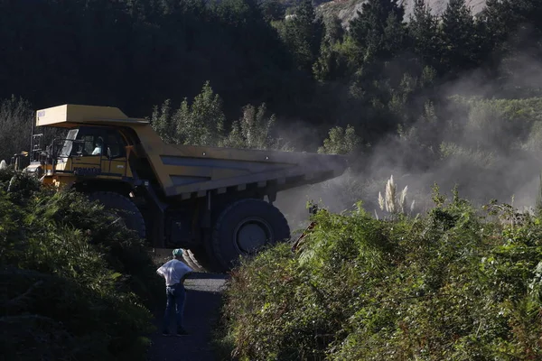 Lkw Einer Baustelle Auf Dem Land — Stockfoto