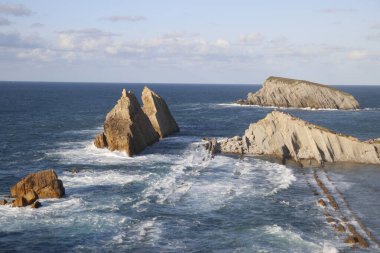 Kuzey İspanya kıyılarının manzarası