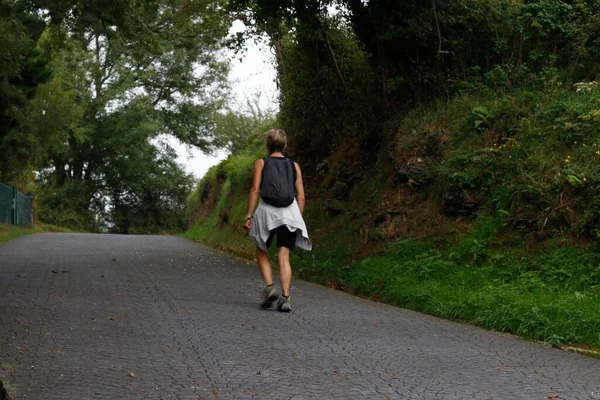 Hiking Countryside — Stock Photo, Image