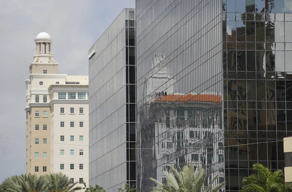 Byggnad Centrum Miami — Stockfoto