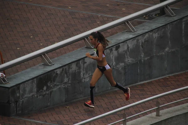 Courir Dans Environnement Urbain — Photo