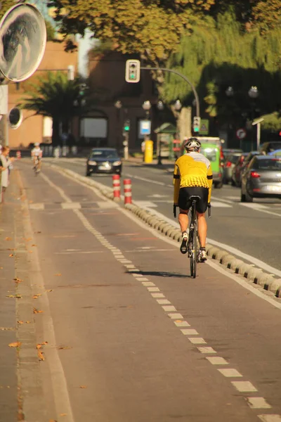 Radfahren Der Stadt — Stockfoto