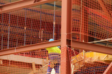 Kentsel bir çevrede inşaat alanı