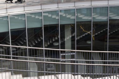 Şehir ortamında merdivenler