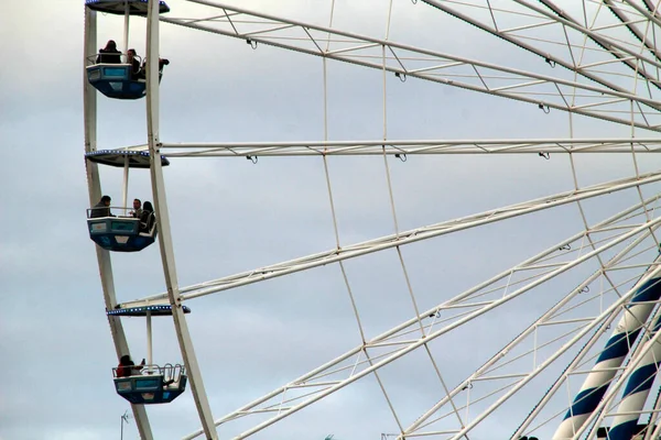 Rueda Parque Atracciones — Foto de Stock