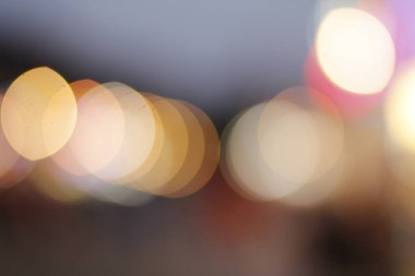 Bokeh efektli trafik ışıkları