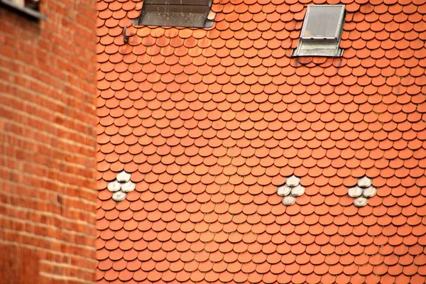 Dach Płytek Domu — Zdjęcie stockowe