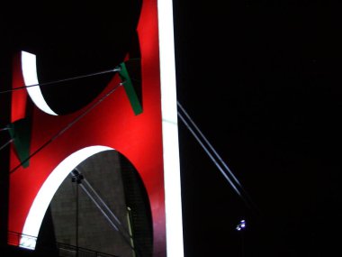 Bilbao nehri üzerindeki köprü.