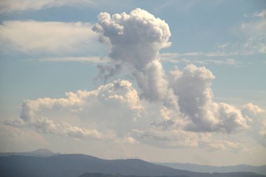 Gökyüzündeki bulutlar