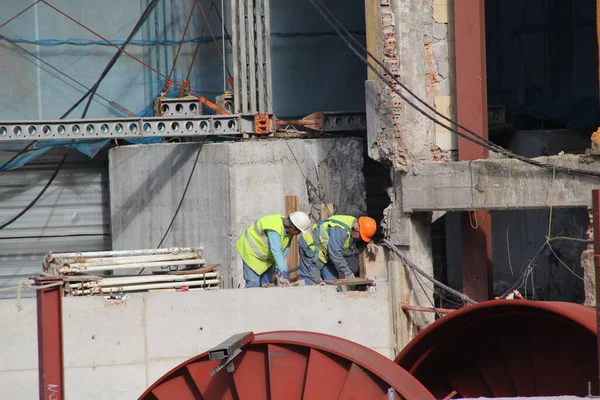 Local Construção Num Ambiente Urbano — Fotografia de Stock