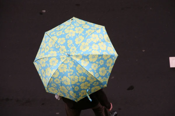 Passeggiare Città Giorno Pioggia — Foto Stock