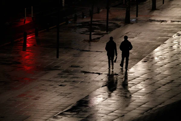 Menschen Wachen Der Innenstadt Von Bilbao Auf — Stockfoto