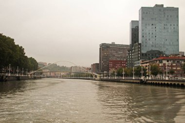 Bilbao şehrinin mimarisi.