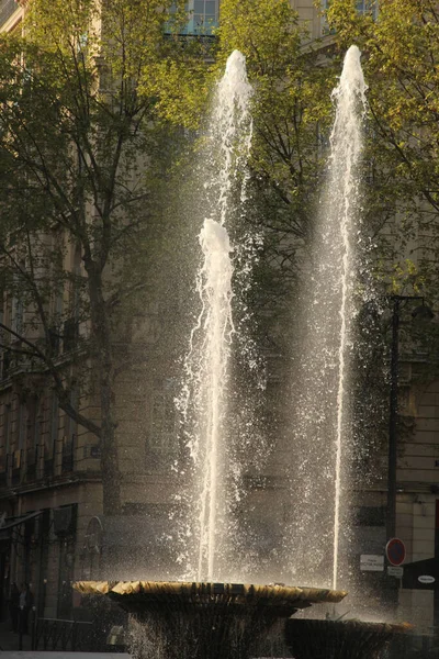 Brunnen Einer Städtischen Umgebung — Stockfoto