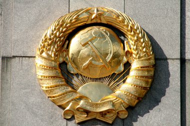 Berlin 'de Sovyet tarzı heykel