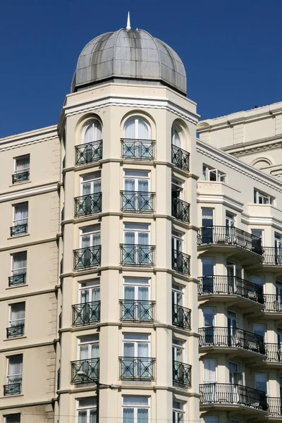 Brighton şehir merkezinde mimar.